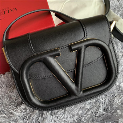 [발렌티노]Valentino 2021 Women's Garavani Supervee Shoulder Bag,18cm - 발렌티노 2021 여성용 가바니 슈퍼비 숄더백,18cm,VTB1064,블랙