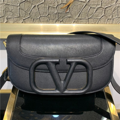 [발렌티노]Valentino 2021 Women's Garavani Supervee Shoulder Bag,26cm - 발렌티노 2021 여성용 가바니 슈퍼비 숄더백,26cm,VTB1068,블랙