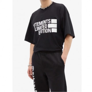 [베트멍]Vetements 2021 Mm/Wm Printing Logo Cotton Short Sleeved Oversize Tshirts - 베트멍 2021 남/녀 프린팅 로고 코튼 오버사이즈 반팔티 Vet0129x.Size(s - l).블랙