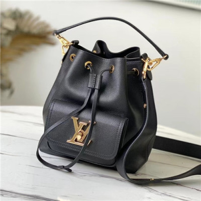 [럭셔리한]Louis Vuitton 2021 Women's Leather Bucket Tote Bag/Shoulder Bag,M57688,20cm,LOUB2358 - 루이비통 2021 여성용 레더 버킷 토트백/숄더백,20cm,블랙