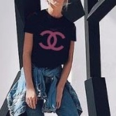 Chanel  Womens 'CC' Logo Cotton Short Sleeved Tshirts Black - 샤넬 2021 여성 'CC'로고 코튼 반팔티 Cnl0692x Size(s - l) 블랙