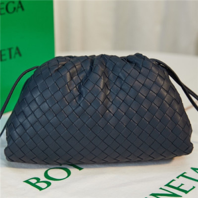 [보테가베네타]Bottega Veneta 2021 Women's Leather Pouch,22cm,BVB0623 - 보테가베네타 2021 여성용 레더 파우치,22cm,블랙