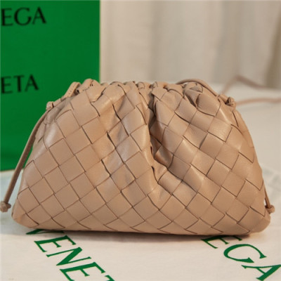 [보테가베네타]Bottega Veneta 2021 Women's Leather Pouch,22cm,BVB0628 - 보테가베네타 2021 여성용 레더 파우치,22cm,베이지