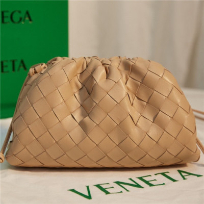 [보테가베네타]Bottega Veneta 2021 Women's Leather Pouch,22cm,BVB0630 - 보테가베네타 2021 여성용 레더 파우치,22cm,베이지