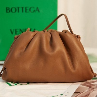 [보테가베네타]Bottega Veneta 2021 Women's Leather Pouch,22cm,BVB0639 - 보테가베네타 2021 여성용 레더 파우치,22cm,브라운