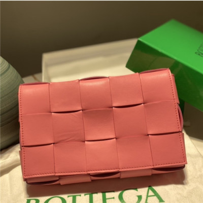 [보테가베네타]Bottega Veneta 2021 Women's Leather Shoulder Bag,23cm,BVB0647 - 보테가베네타 2021 여성용 레더 숄더백,23cm,핑크