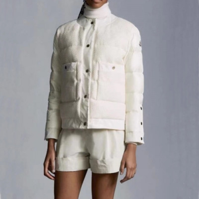 Moncler   Womens Patch Logo Modern Duck Down Long Padding White - 몽클레어 2021 여성 패치 로고 모던 덕다운 롱패딩 Moc02361x Size(0 - 3) 화이트