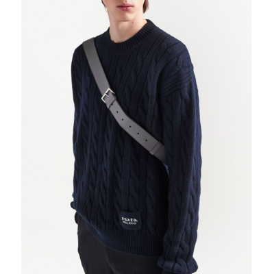 프라다 남성 크루넥 네이비 니트 - Mens Navyy Knits - pra2553x