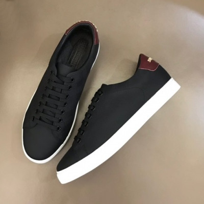 버버리 남성 벨크로 블랙 스니커즈 - Mens Black Sneakers - bur04447x