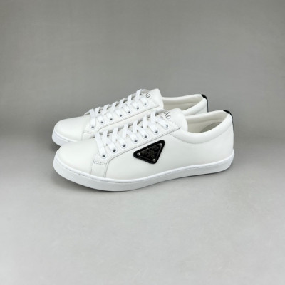 프라다 남성 클래식 화이트 스니커즈 - Mens White Sneakers - pra02753x