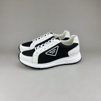 프라다 남성 클래식 블랙 스니커즈 - Mens Black Sneakers - pra02779x