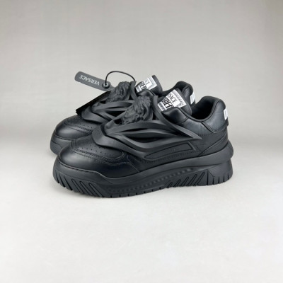 베르사체 남성 캐쥬얼 블랙 스니커즈 - Mens Black Sneakers - ver0921x
