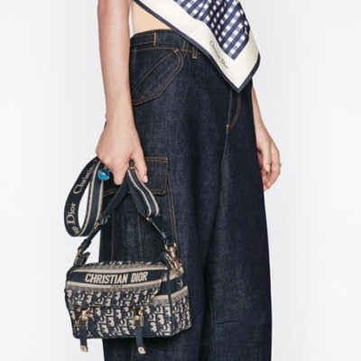 디올 여성용 오블리크 네이비 캠프백 - Womens Navy Cross Bag - dio02066x