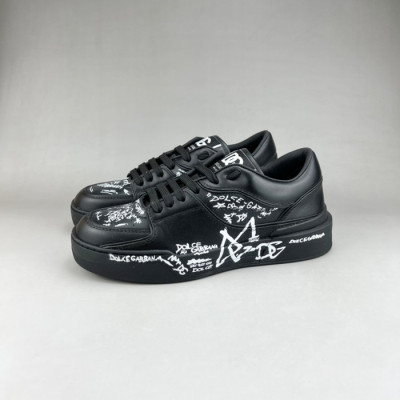 돌체앤가바나 남성 블랙 스니커즈 - Dolc& Gabbana Mens Black Sneakers - dol375x