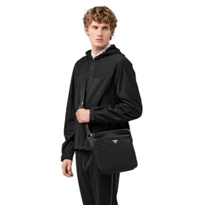 프라다 남성 블랙 크로스백 - Prada Mens Black Cross Bag - pr122x
