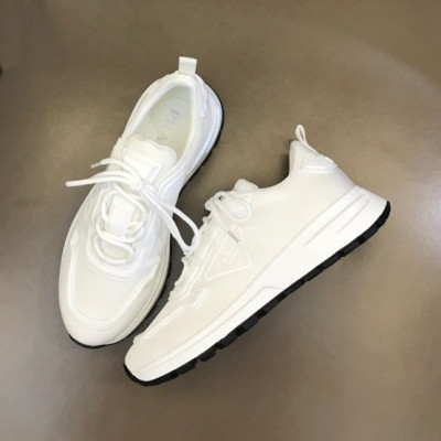 프라다 남성 화이트 스니커즈 - Prada Mens White Sneakers - pr357x