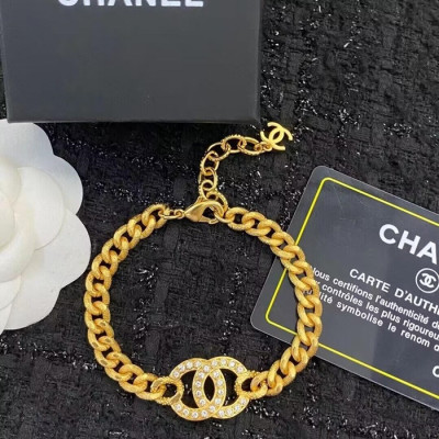 Chanel  Ladies Bangle - 샤넬 여성용 팔찌 ACC0446 (옐로우골드)