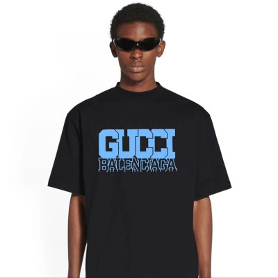 구찌 남/녀 블랙 크루넥 반팔티 - Gucci Unisex Black Short sleeved Tshirts - gu580x