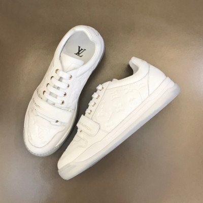 루이비통 남성 화이트 스니커즈 - Louis vuitton Mens White Sneakers - lv758x