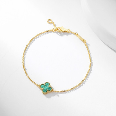 반클리프 아펠 여성 옐로우 골드 팔찌 - Van Cleef&Arpels Womens Yellow Gold Bangle - acc509x