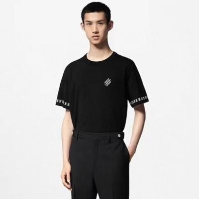 루이비통 남성 블랙 티셔츠 - Louis vuitton Mens Black Tshirts - lvc339x