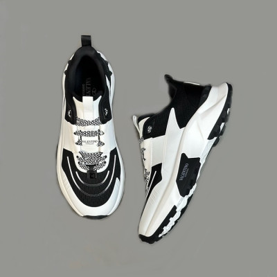 발렌티노 남성 블랙 스니커즈 - Valentino Mens Black Sneakers - vas702x