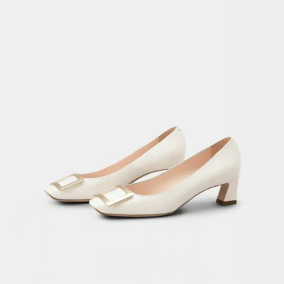 로저 비비에 여성 크레 트럼펫 - Roger Vivier Womens Cream Pumps - vis971x