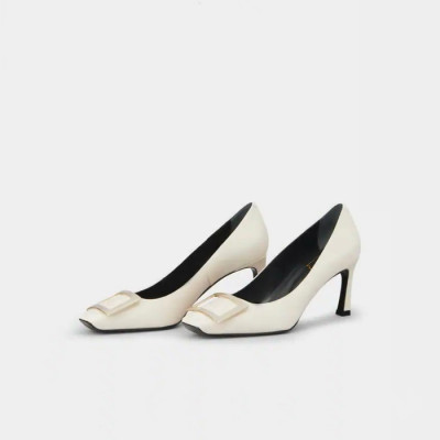 로저 비비에 여성 크레 트럼펫 - Roger Vivier Womens Cream Pumps - vis972x